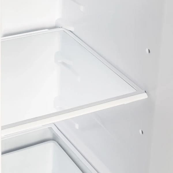 Close-up view of an interior shelf in the Forno 36-inch side-by-side refrigerator with water dispenser, featuring a clear, adjustable tempered glass shelf designed for customizable food storage and easy cleaning.