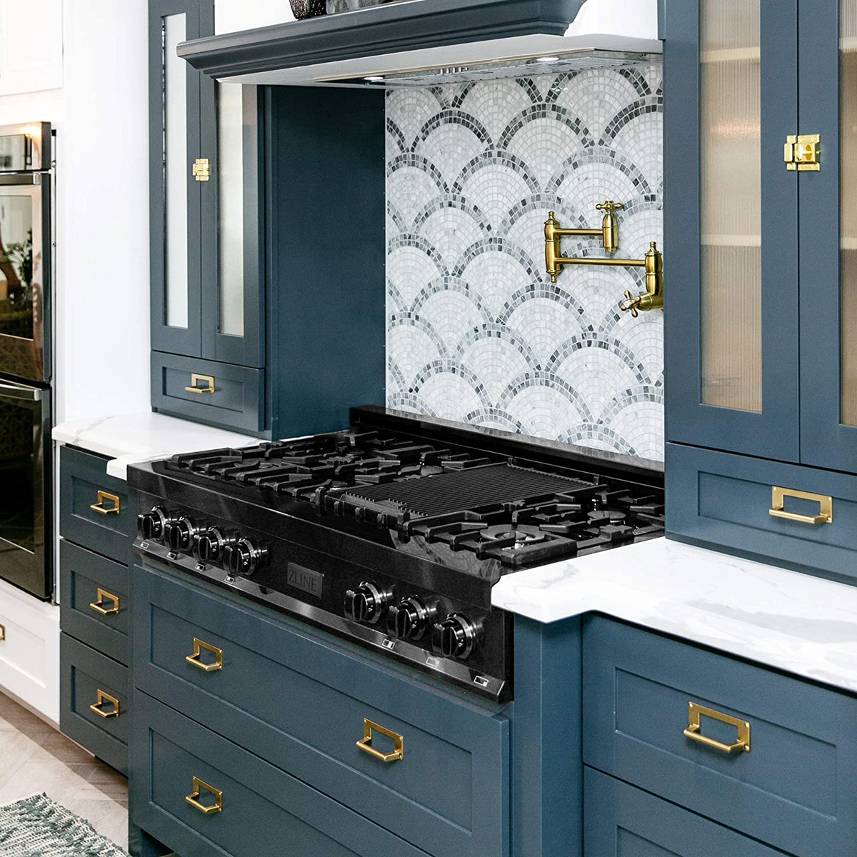 ZLINE 48” Professional Porcelain Rangetop in Black Stainless with 7 Gas Burners