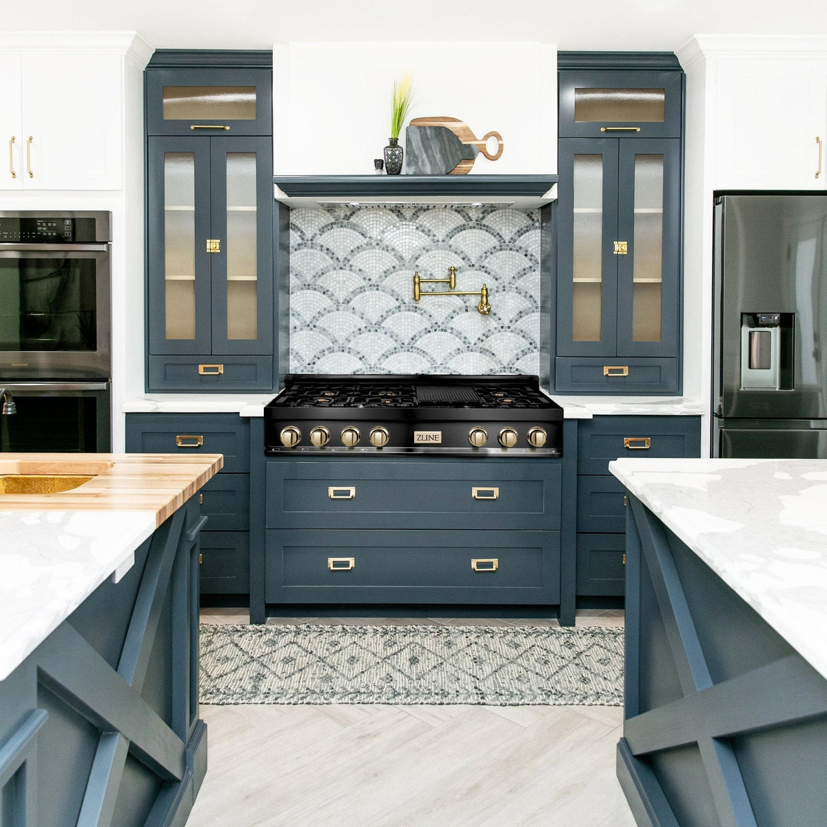 ZLINE Autograph Edition 48" Porcelain Rangetop with 7 Gas Burners in Black Stainless Steel With Accents