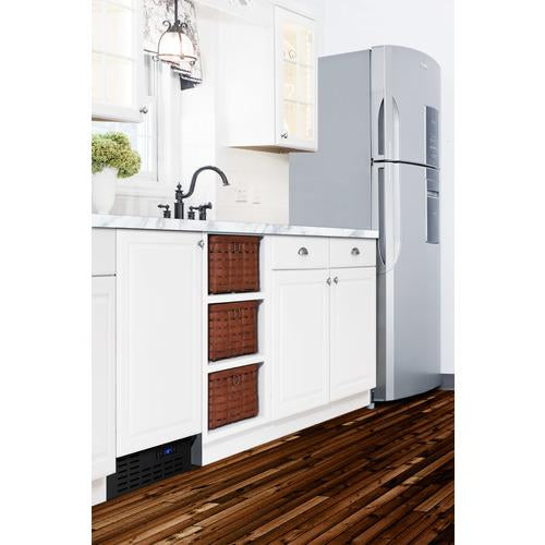 Summit 18" 8 lb. Drain-Free Icemaker ADA Compliant - BIM18IFADA - MyBBQDirect