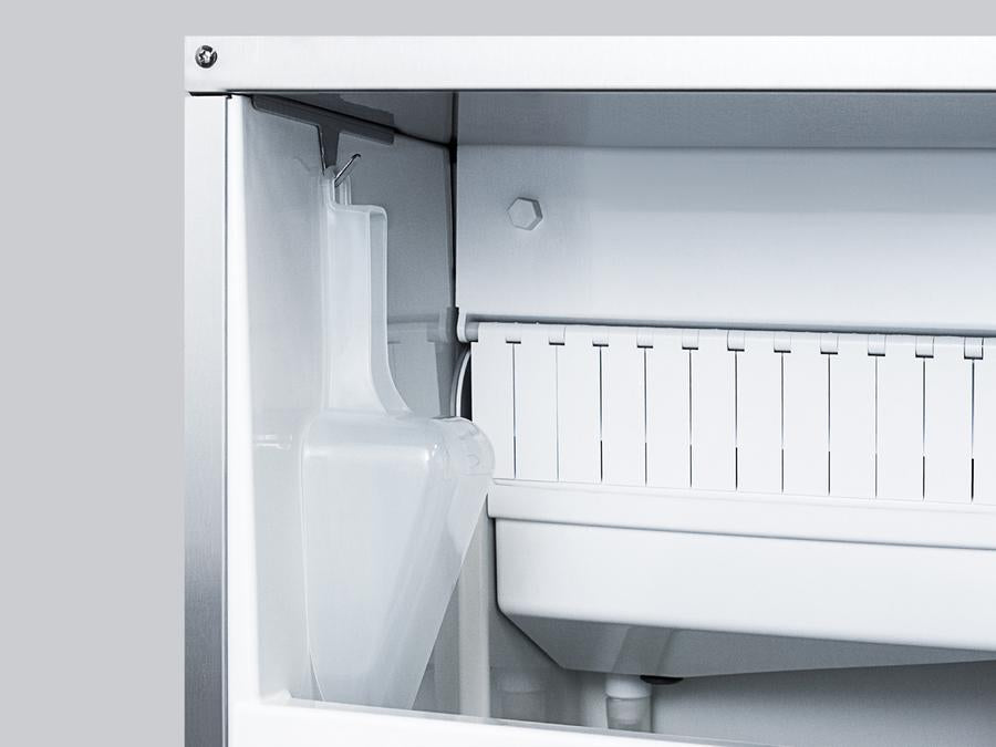 Summit 62 lb. Clear Outdoor/Indoor Icemaker - BIM68OSPUMP - MyBBQDirect