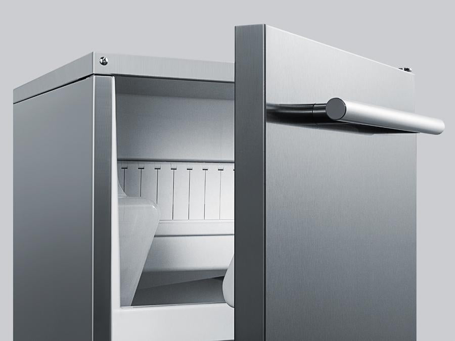 Summit 62 lb. Clear Outdoor/Indoor Icemaker - BIM68OSPUMP - MyBBQDirect