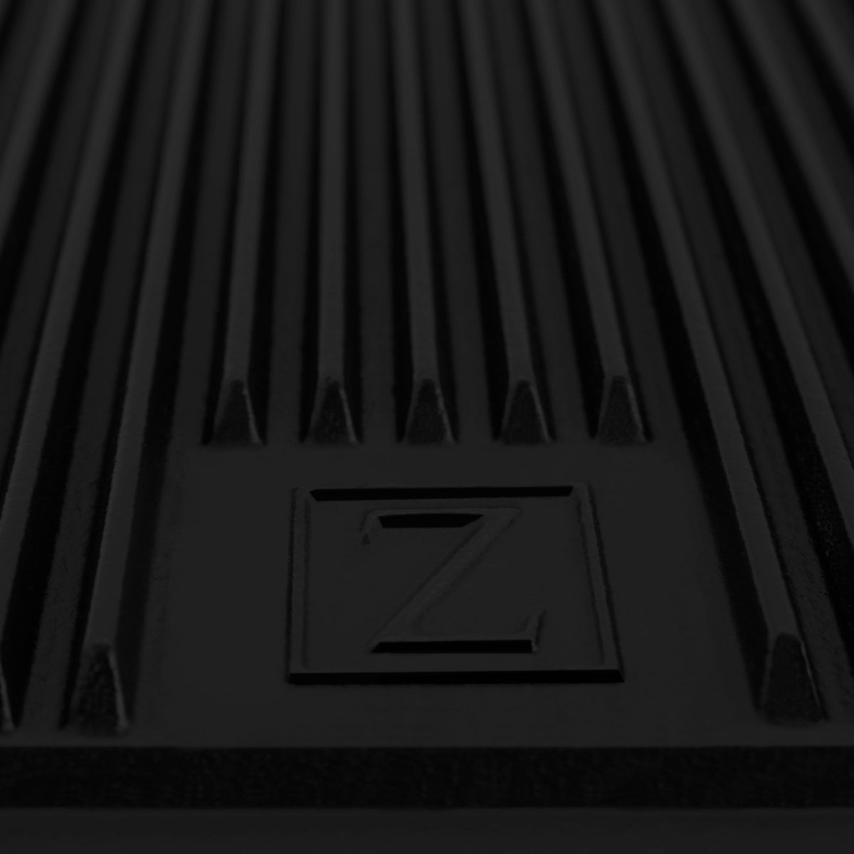 ZLINE High Grate Reversible Cast Iron Griddle (HG-GRZ-NS) - MyBBQDirect