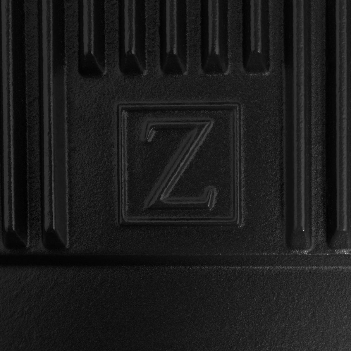 ZLINE High Grate Reversible Cast Iron Griddle (HG-GRZ-NS) - MyBBQDirect