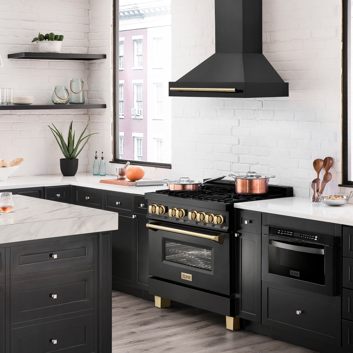 ZLINE 36 in. Autograph Edition Black Stainless Steel Range Hood with Handle (BS655Z-36) - MyBBQDirect
