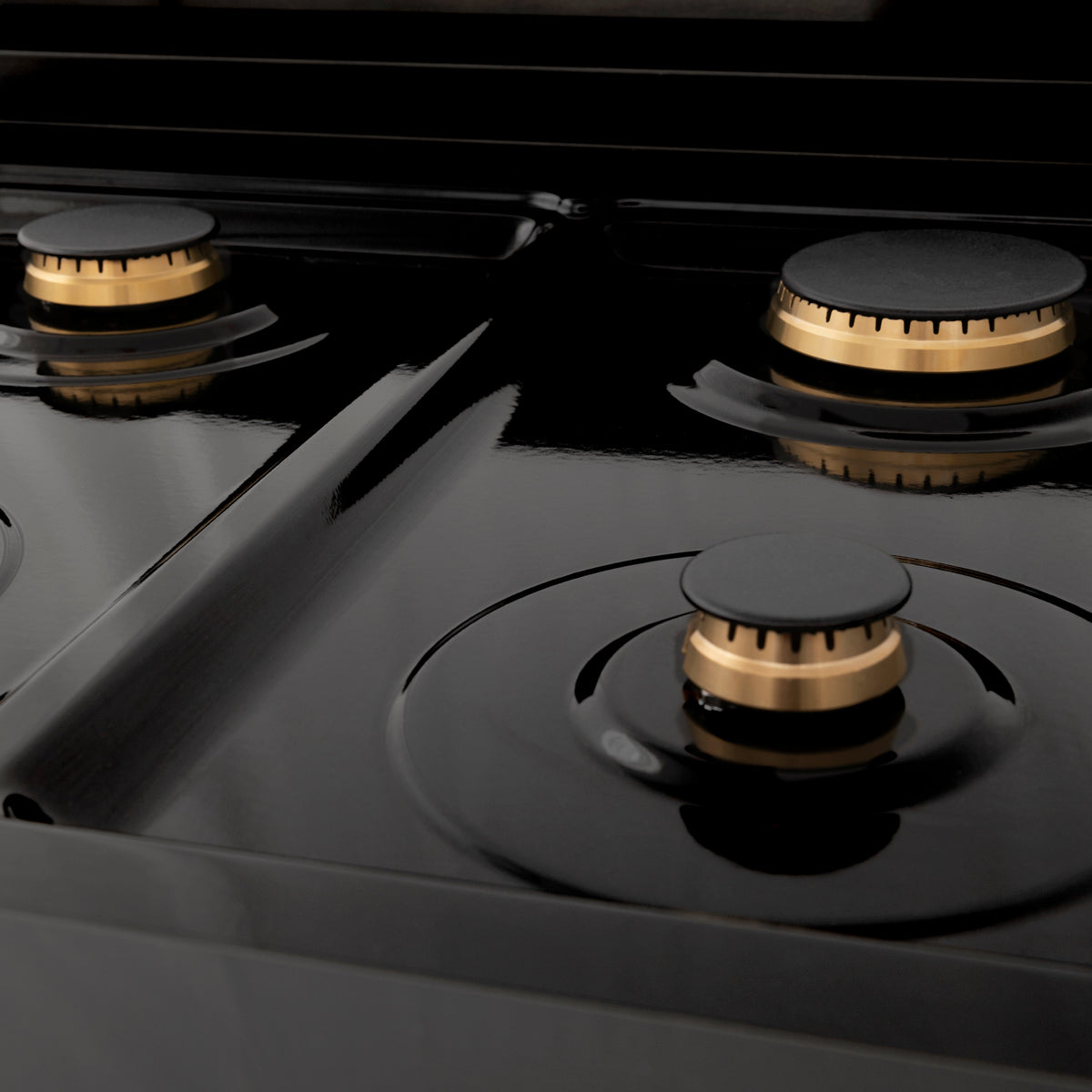 ZLINE Autograph Edition 36 in. Porcelain Rangetop with 6 Gas Burners in Black Stainless Steel and Accent Options (RTBZ-36) - MyBBQDirect