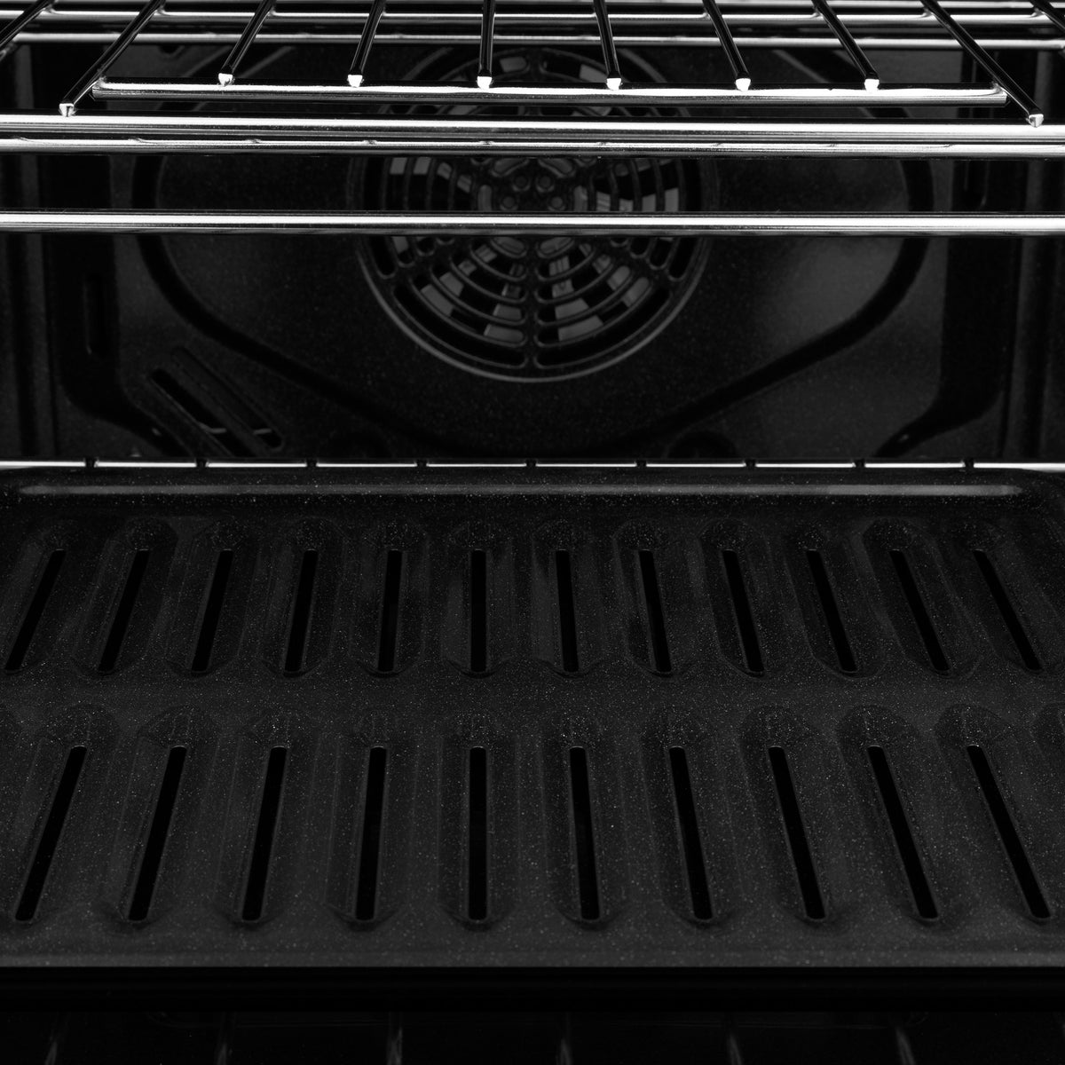 ZLINE Kitchen Package with 30 in. Stainless Steel Rangetop and 30 in. Single Wall Oven (2KP-RTAWS30) - MyBBQDirect