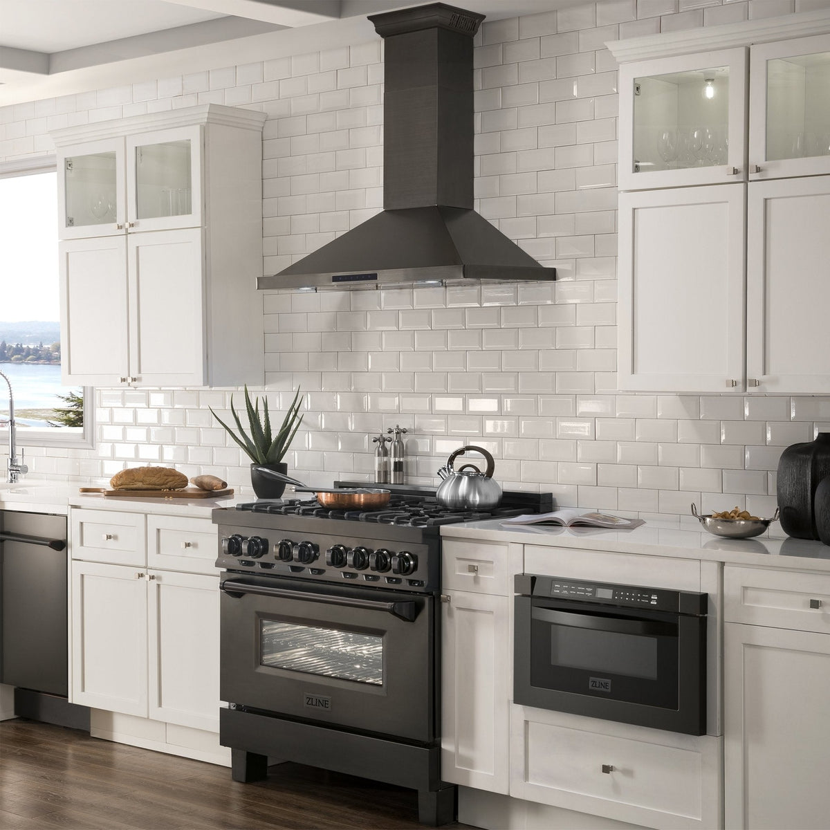 ZLINE Ducted Vent Wall Mount Range Hood in Black Stainless Steel with Built-in ZLINE CrownSound™ Bluetooth Speakers (BSKBNCRN-BT) - MyBBQDirect