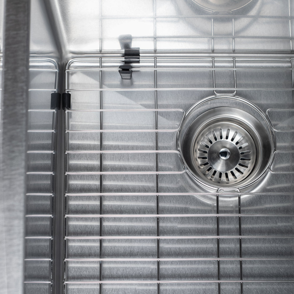 ZLINE 36 in. Chamonix Undermount Double Bowl Kitchen Sink with Bottom Grid (SR60D-36) - MyBBQDirect