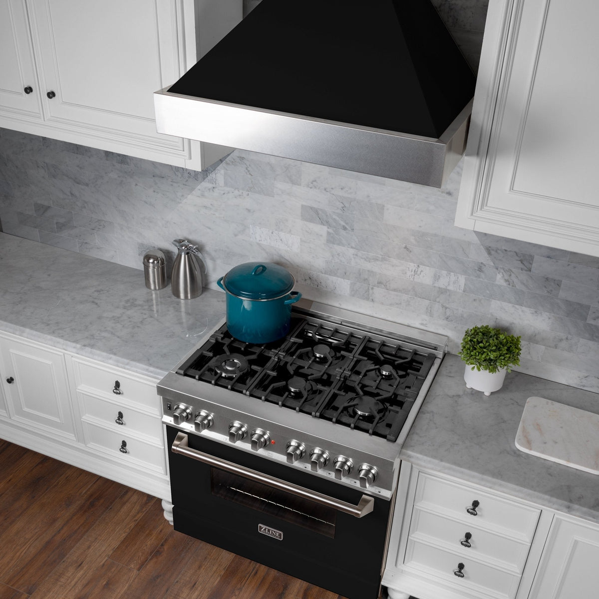 ZLINE Ducted Fingerprint Resistant Stainless Steel Range Hood with Black Matte Shell (8654BLM) - MyBBQDirect