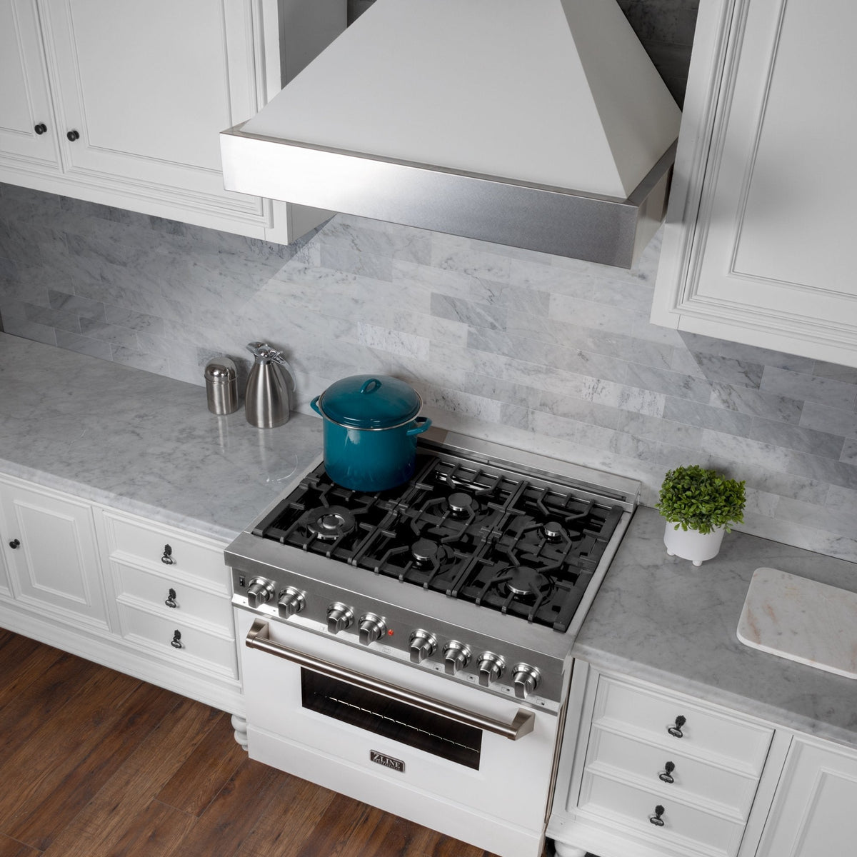 ZLINE Fingerprint Resistant Stainless Steel Range Hood With White Matte Shell (8654WM) - MyBBQDirect