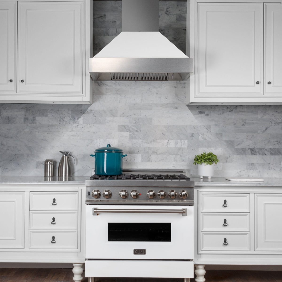 ZLINE Fingerprint Resistant Stainless Steel Range Hood With White Matte Shell (8654WM) - MyBBQDirect