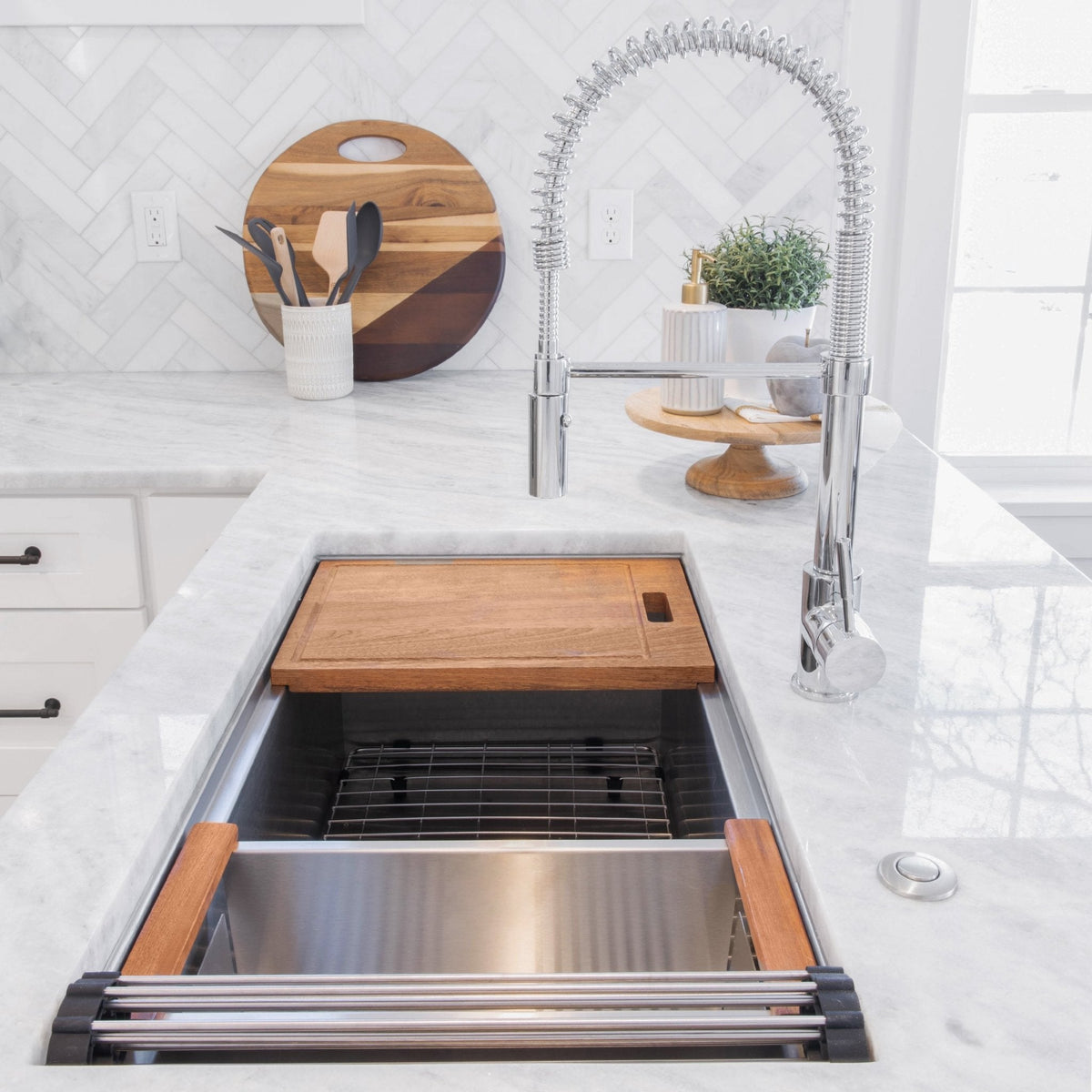 ZLINE Sierra Kitchen Faucet (SRA-KF) - MyBBQDirect