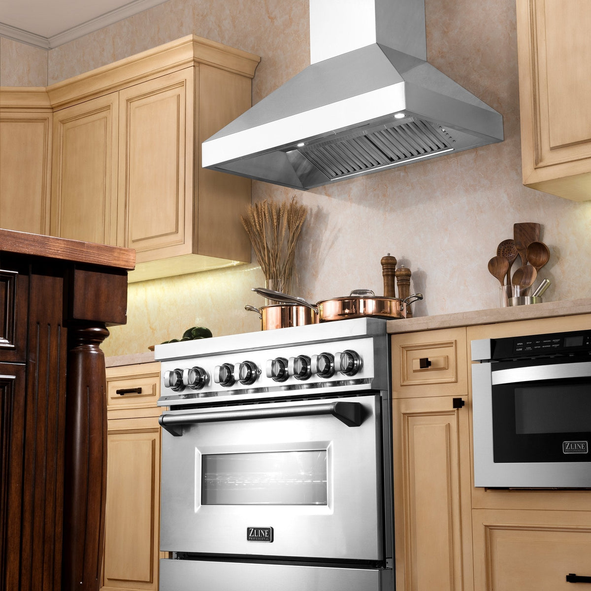 ZLINE Professional Convertible Vent Wall Mount Range Hood in Stainless Steel with Crown Molding (597CRN) - MyBBQDirect