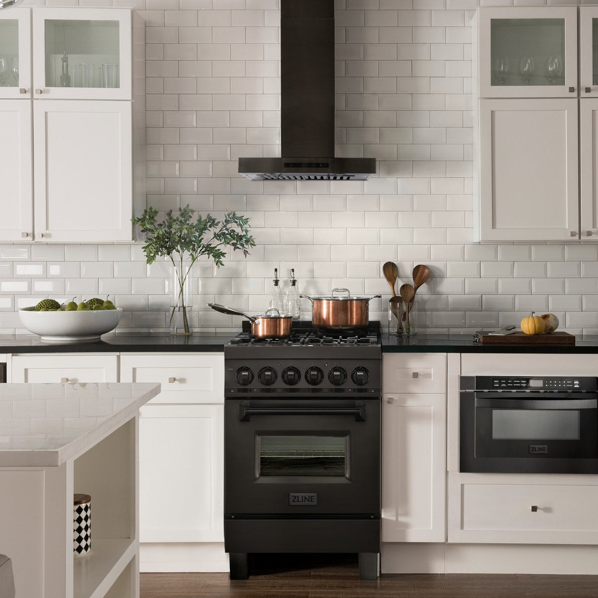 ZLINE Convertible Vent Wall Mount Range Hood in Black Stainless Steel (BSKEN) - MyBBQDirect