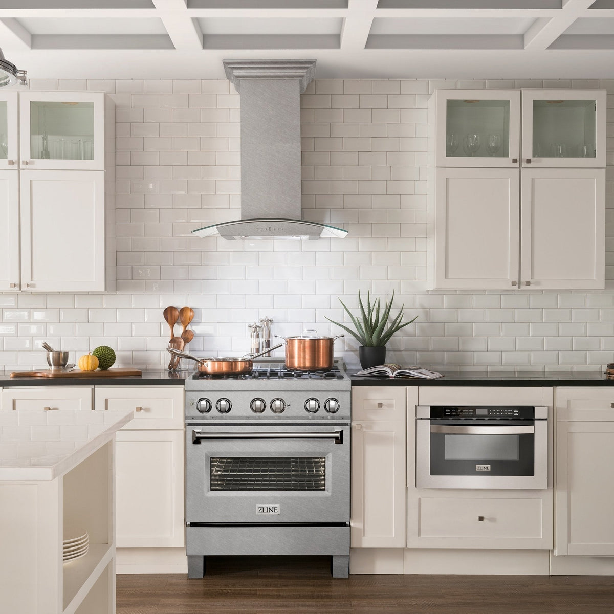 ZLINE Ducted Wall Mount Range Hood in Fingerprint Resistant Stainless Steel & Glass (8KN4S) - MyBBQDirect